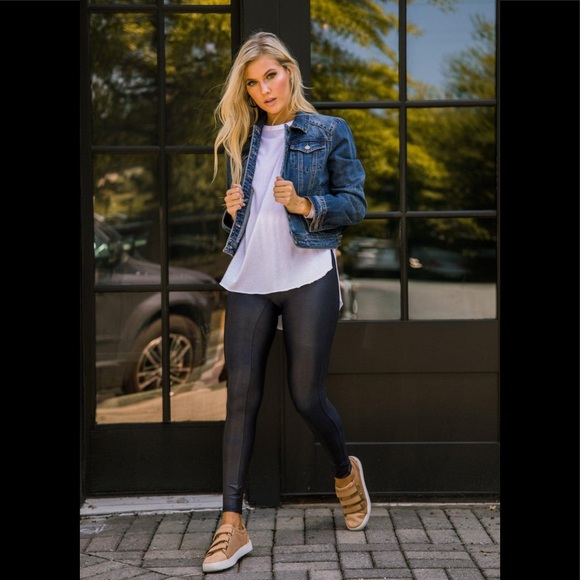 Spanx black faux leather leggings - Picture 2 of 6